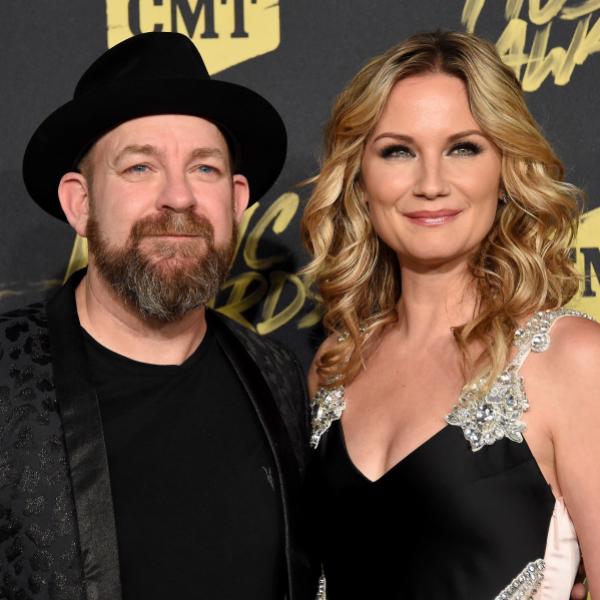 Kristian Bush & Jennifer Nettles at the Grammys